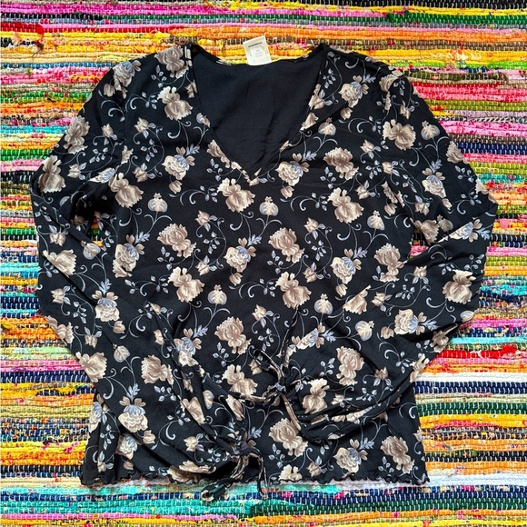 y2k Old Navy Floral Drawstring Top – Black Beige Rose Print, Size M - Picture 1 of 3